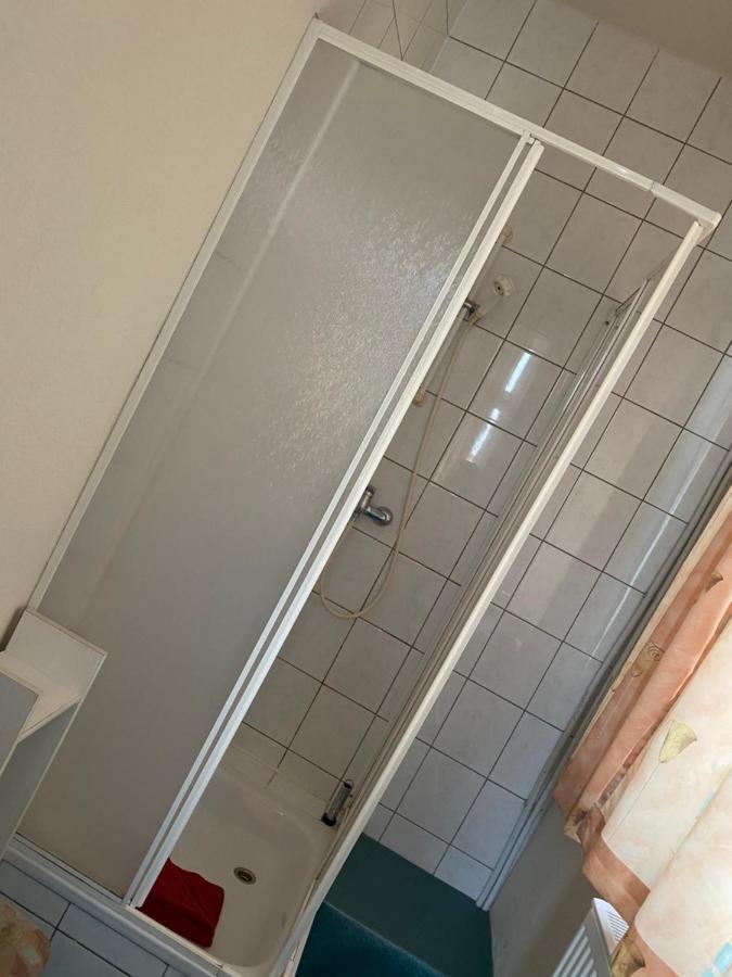ホテル Alte Schmiede ヴァイスヴァッサー エクステリア 写真